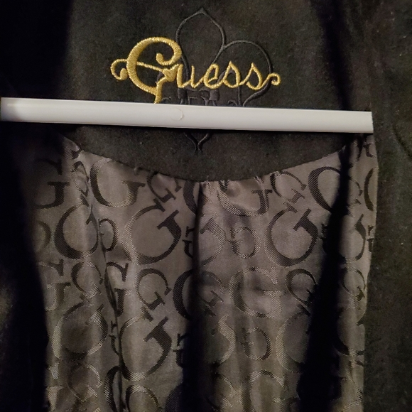 Guess Jacket. - Picture 3 of 3